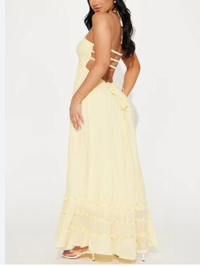 Fashion nova Hayley Halter Maxi Dress - Yellow size L NWT